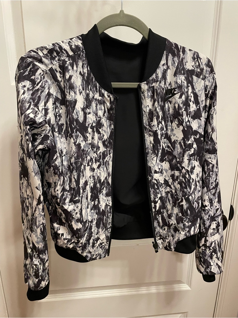 NIKE Black Bomber Jacket with Printed Lining - reversible size S - retro - Picture 4 of 6